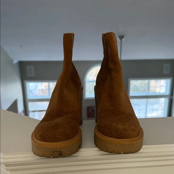 Dolce Vita Brown Bootie - Picture 2 of 4